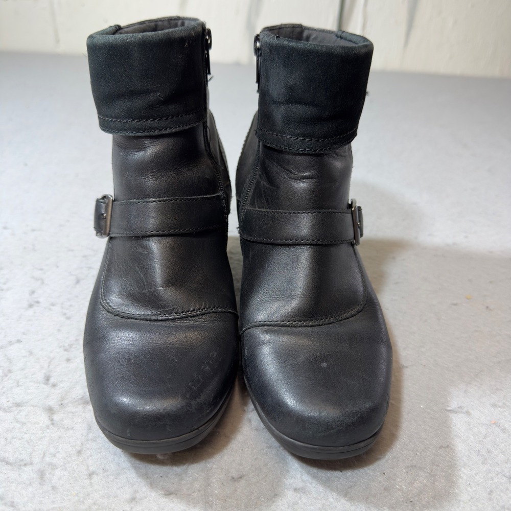 Clarks Black Leather Ankle Boots Block Heel Buckle Strap Side Zip Mens 8.5M